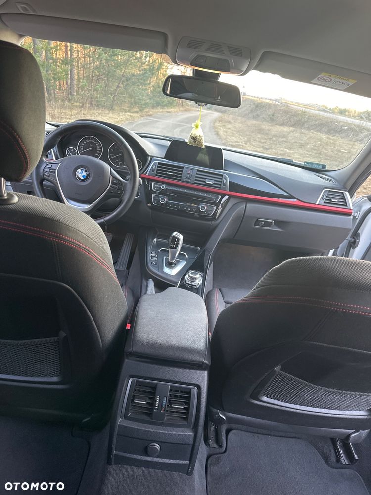 BMW Seria 3 318i Sport Line - 18