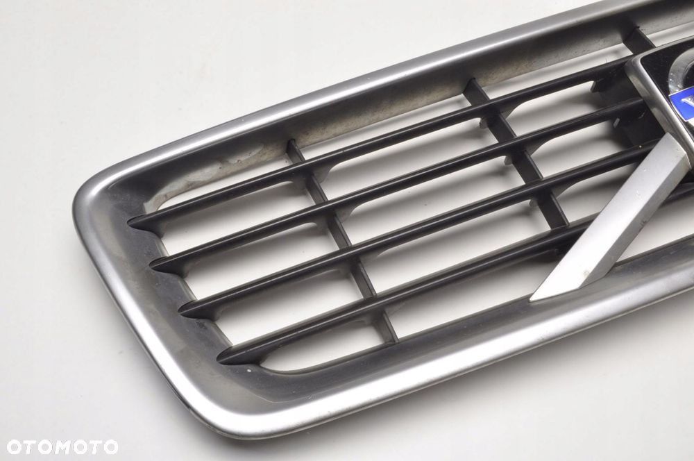 VOLVO C30 ATRAPA GRIL GRILL 30657194 RDESIGN - 2