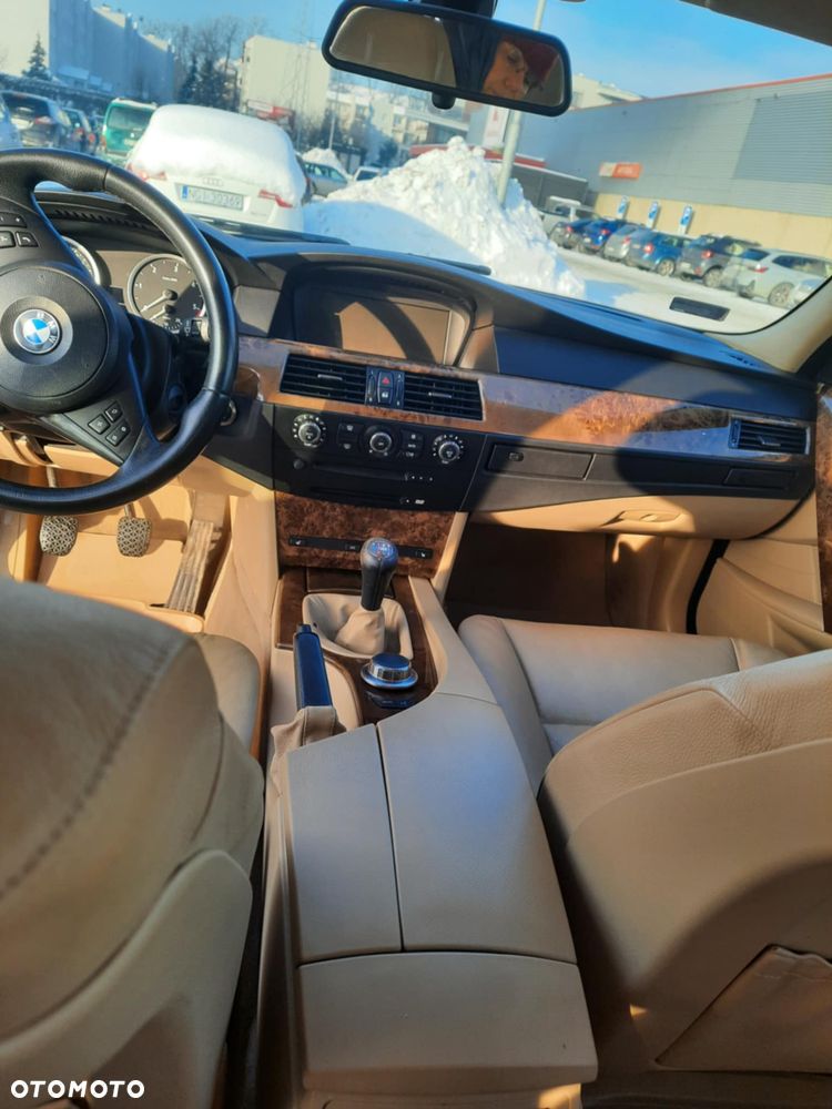 BMW Seria 5 - 12