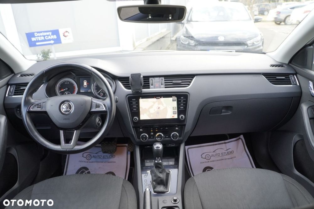 Skoda Octavia 1.5 TSI ACT DSG Clever - 5