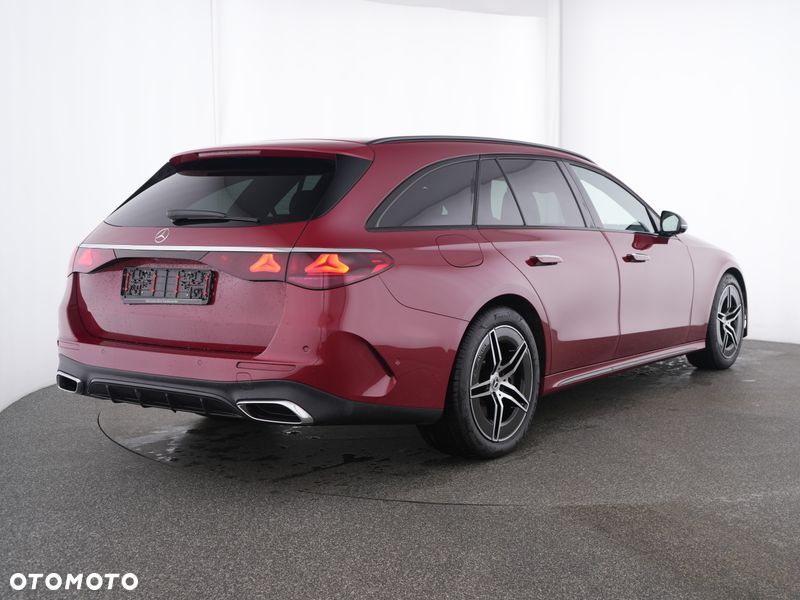 Mercedes-Benz Klasa E 300 de PHEV 4-Matic AMG 9G-Tronic - 5