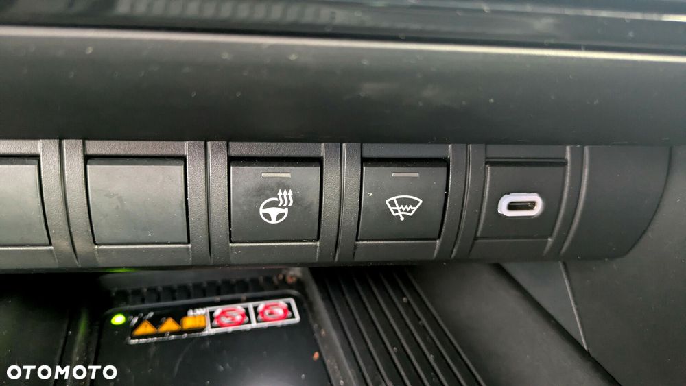 Toyota C-HR 2.0 Hybrid Dynamic Force Executive - 17