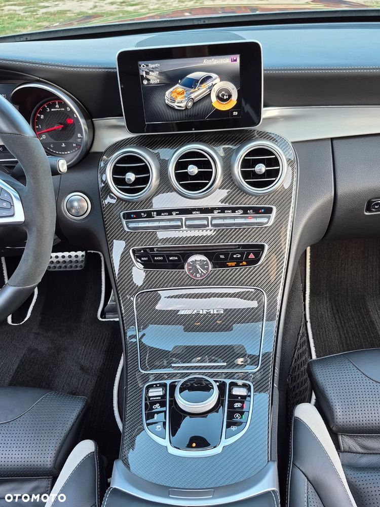 Mercedes-Benz Klasa C AMG 63 S - 26