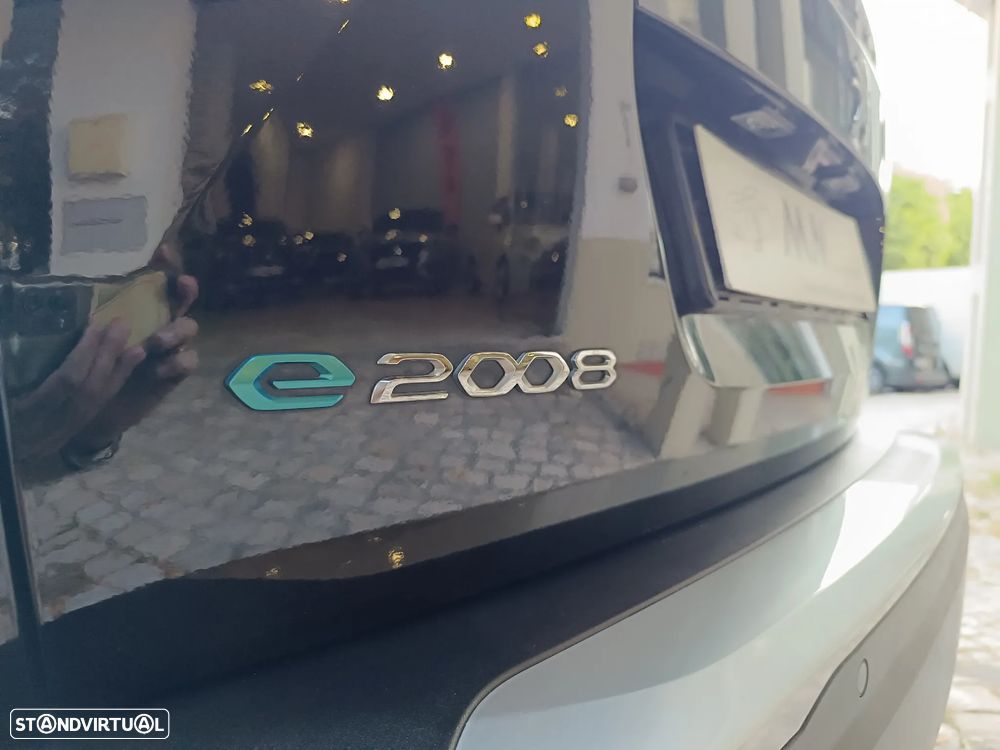 Peugeot e-2008 GT Pack - 9