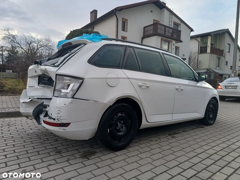 Skoda Fabia 1.0 TSI Ambition Plus - 12