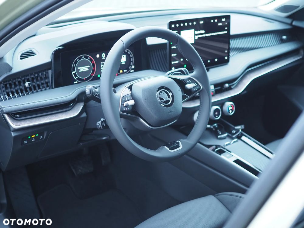 Skoda Superb 2.0 TDI SCR 4x4 L&K DSG - 7