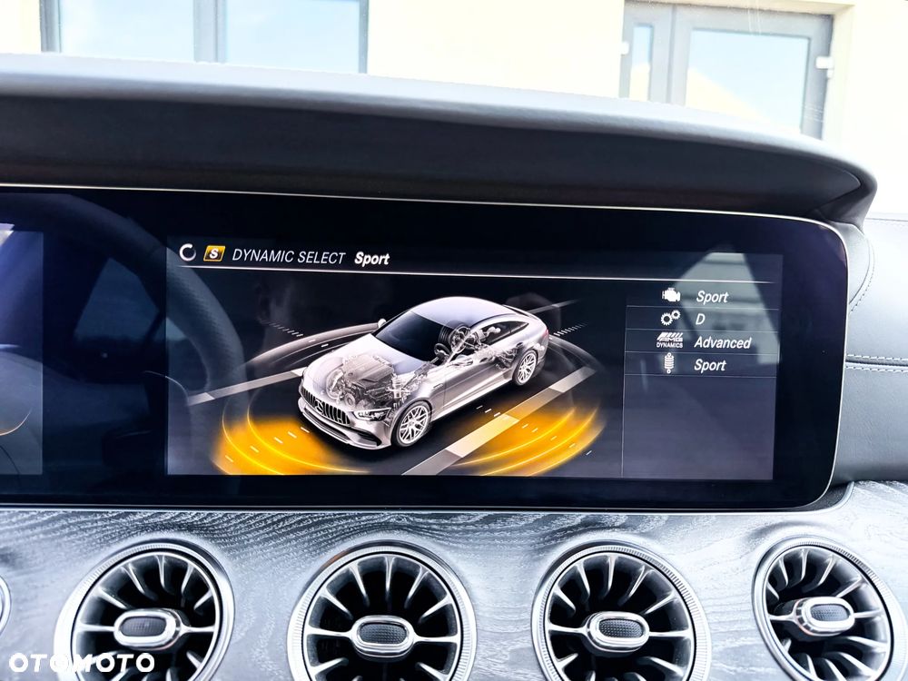 Mercedes-Benz AMG GT 43 4-Matic+ - 37