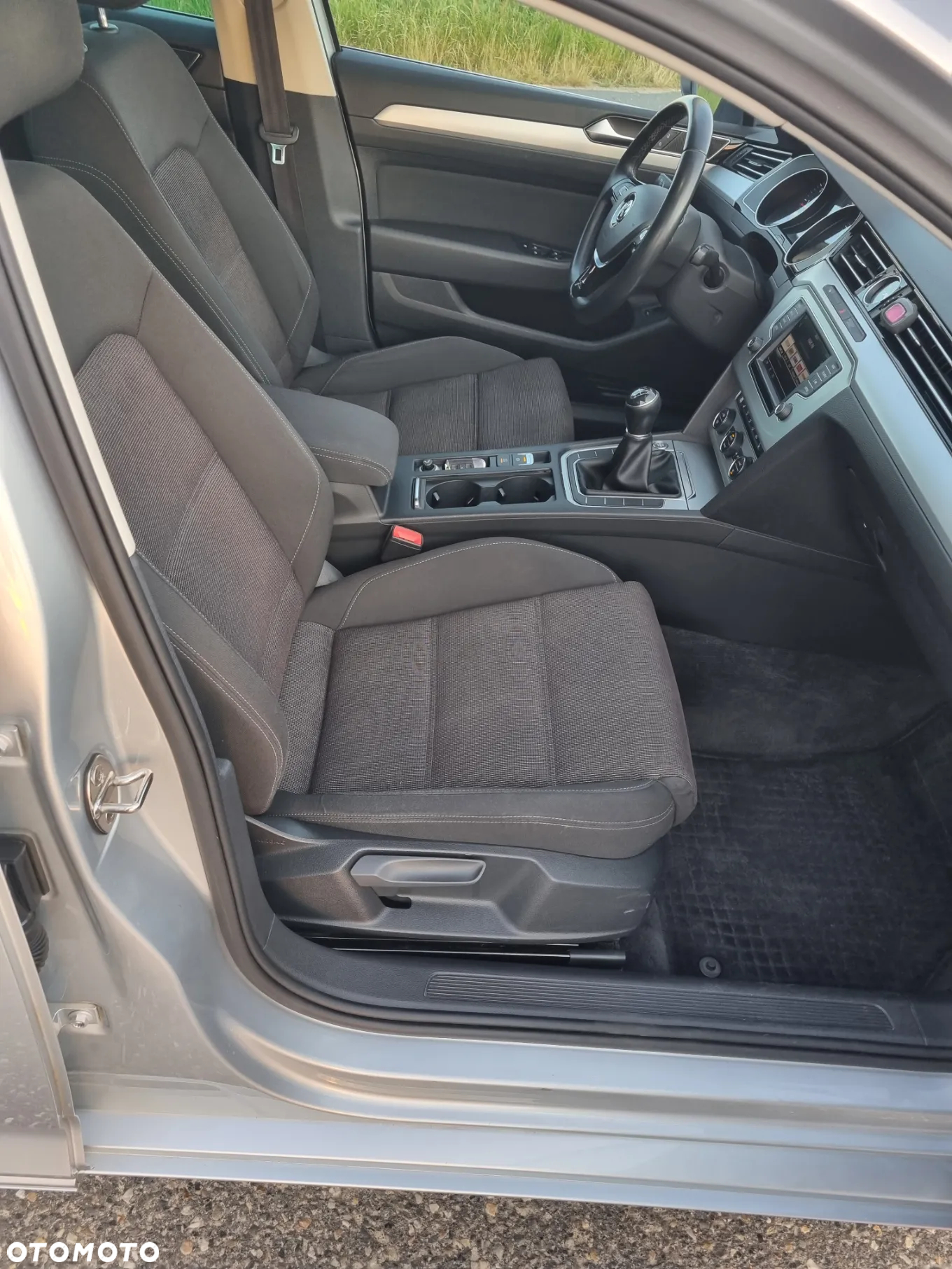 Volkswagen Passat 2.0 TDI BMT Comfortline - 9