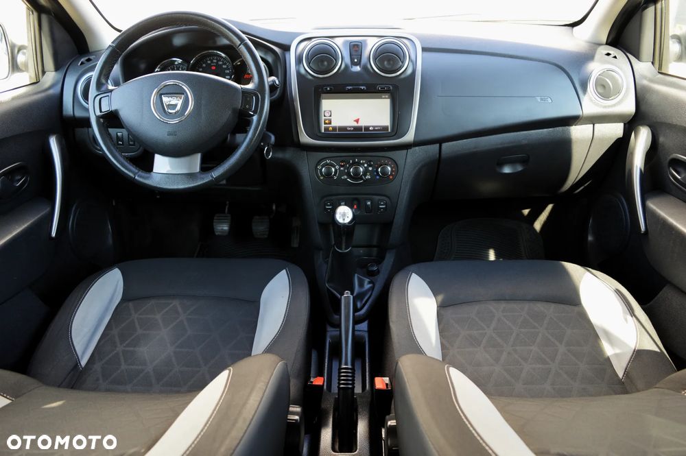 Dacia Sandero Stepway 1.5 dCi Laureate - 8
