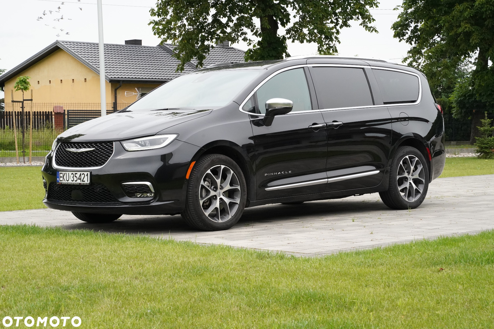 Chrysler Pacifica - 4