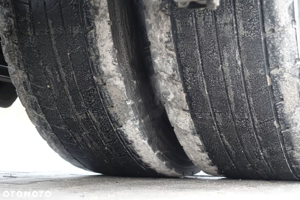 Volvo FH 500 GLOBETROTTER / I-SAVE / STANDARD / AUTOMAT / EURO 6 / KLIMATYZACJA POSTOJOWA / LODÓWKA / LED / NAVI / 2 ZBIORNIKI - 22