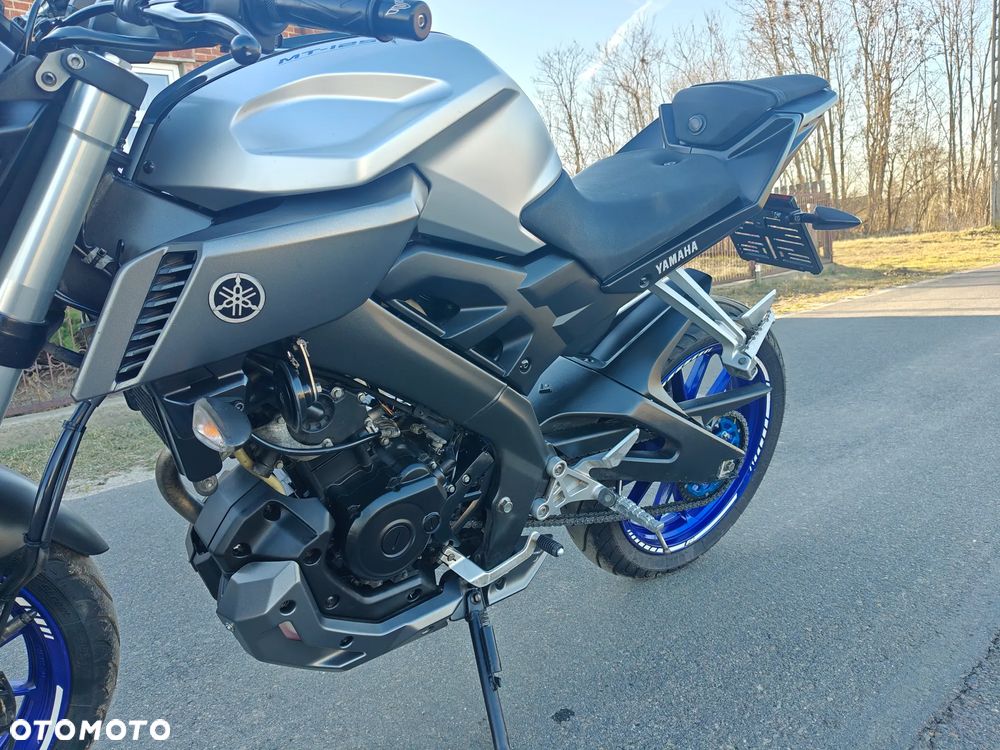 Yamaha MT - 8