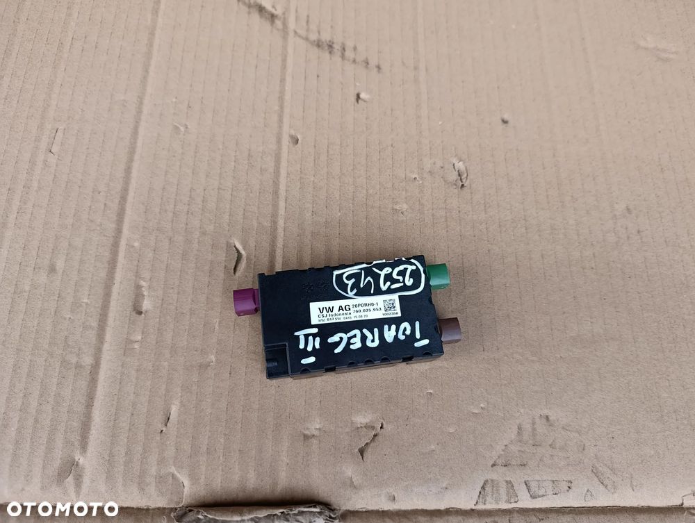 VW TOUAREG III 3 CR7 WZMACNIACZ ANTENOWY 760035953 - 1
