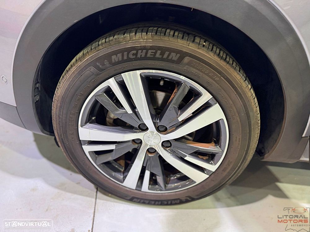 Peugeot 3008 1.2 PureTech Allure Pack EAT8 - 14
