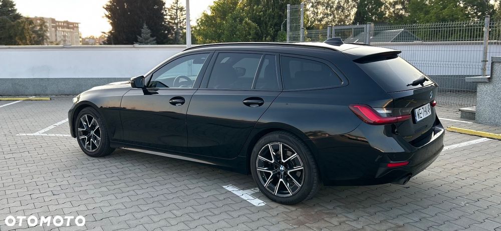 BMW Seria 3 320d xDrive mHEV - 8