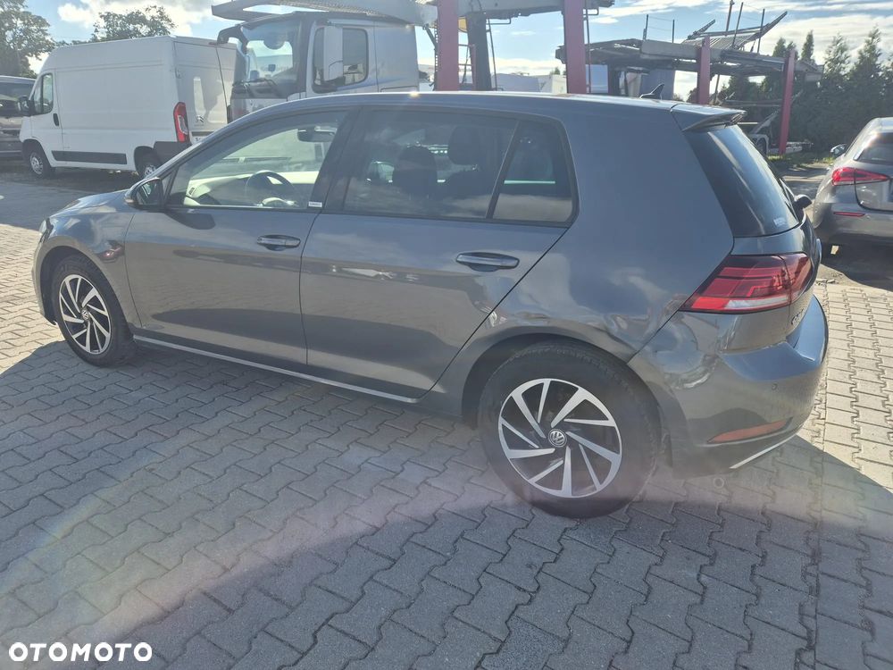 Volkswagen Golf 1.6 TDI SCR DSG Comfortline - 4