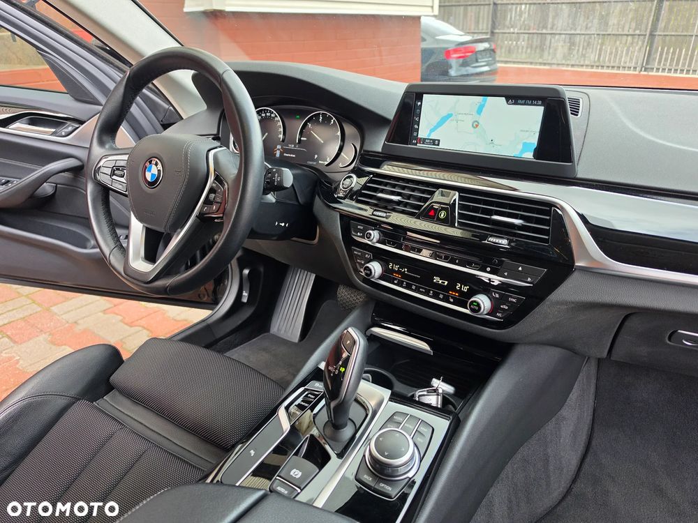 BMW Seria 5 520d M Sport Edition - 21