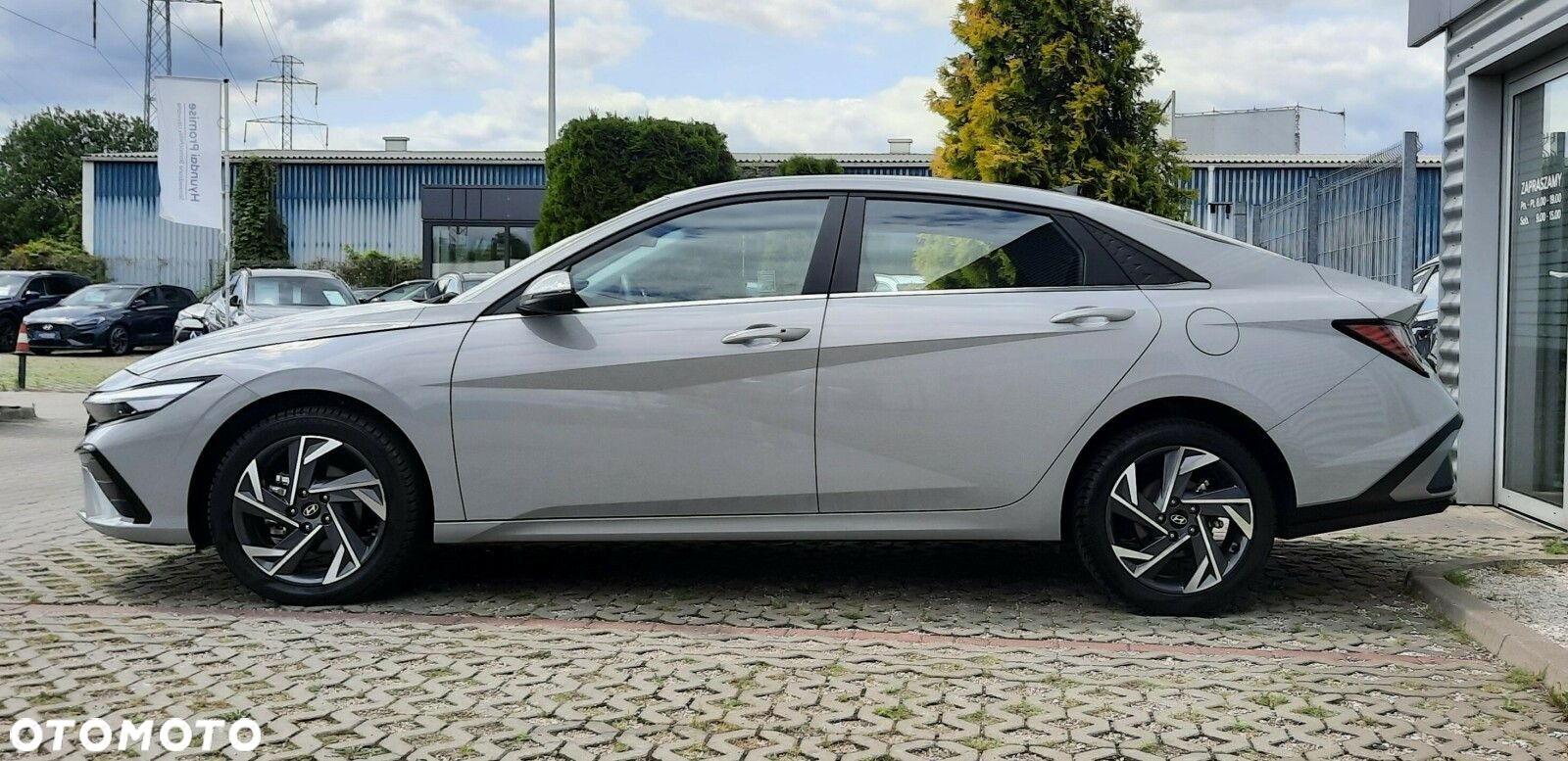 Hyundai Elantra - 20