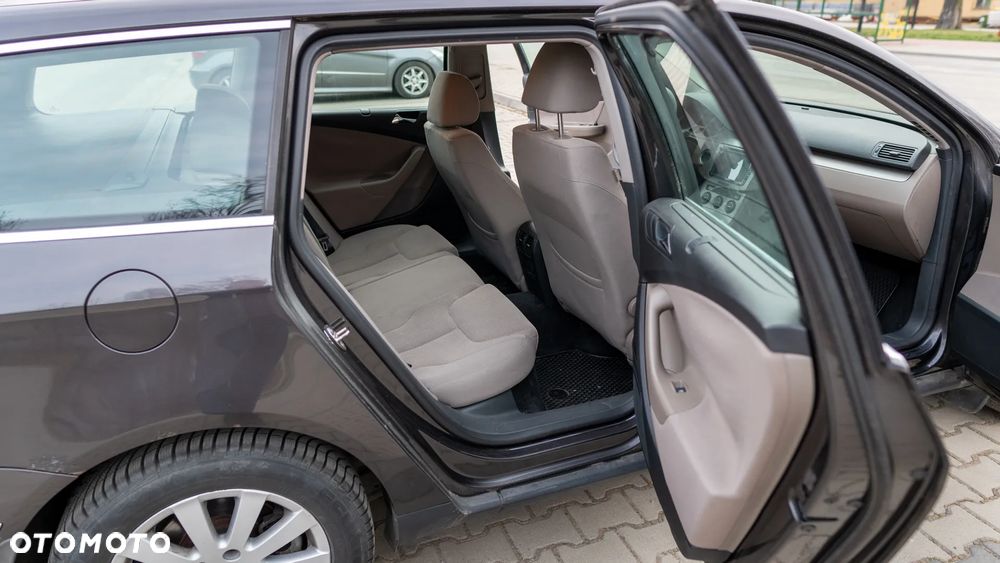 Volkswagen Passat Variant 1.8 TSI Comfortline - 15