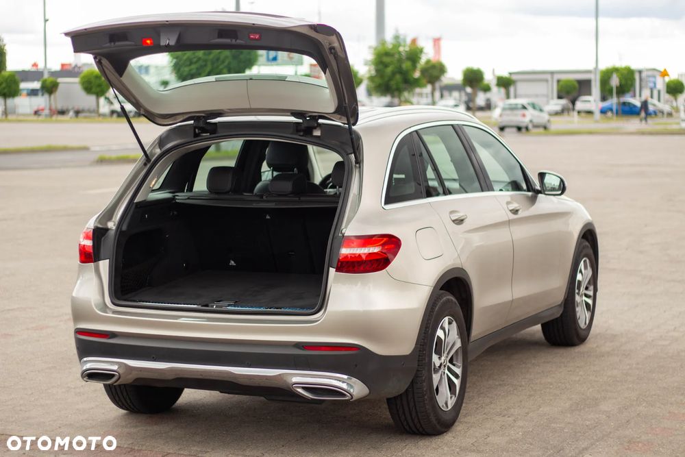 Mercedes-Benz GLC - 27