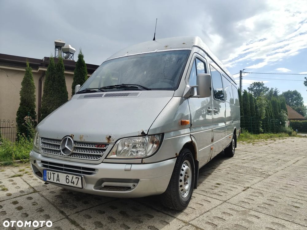 Mercedes-Benz Sprinter - 2