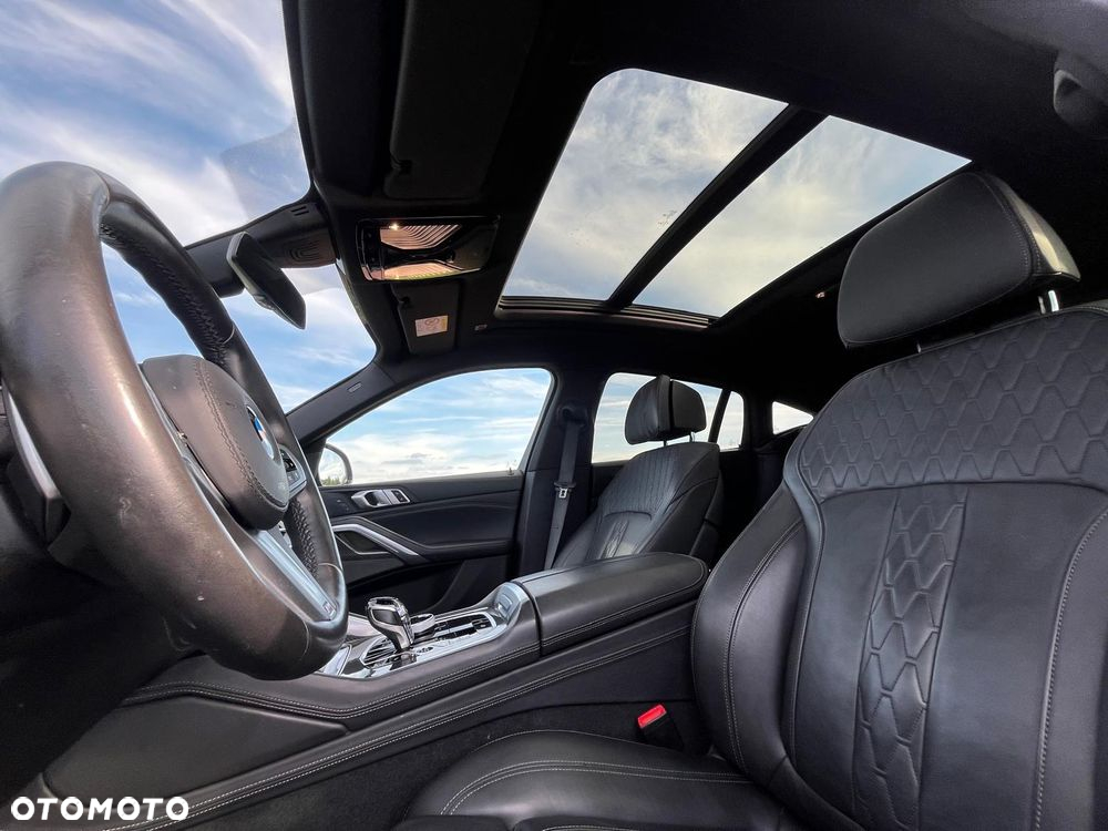 BMW X6 xDrive40i - 17