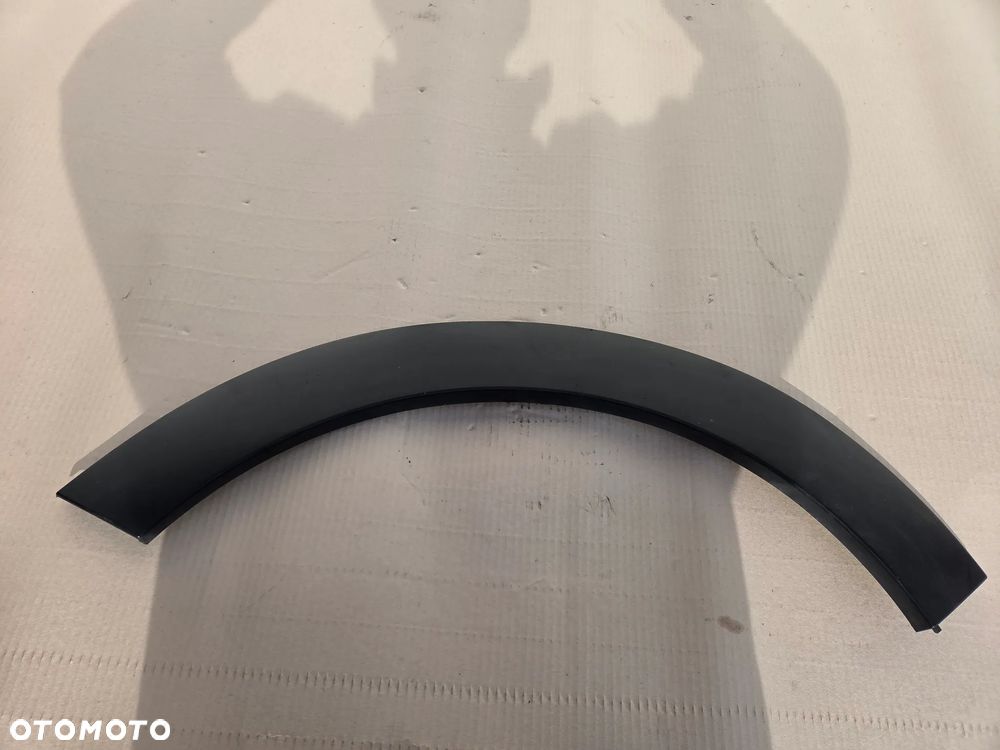 Listwa nakładka na błotnik lewy tylny Citroen C3 III  9812088880 - 1