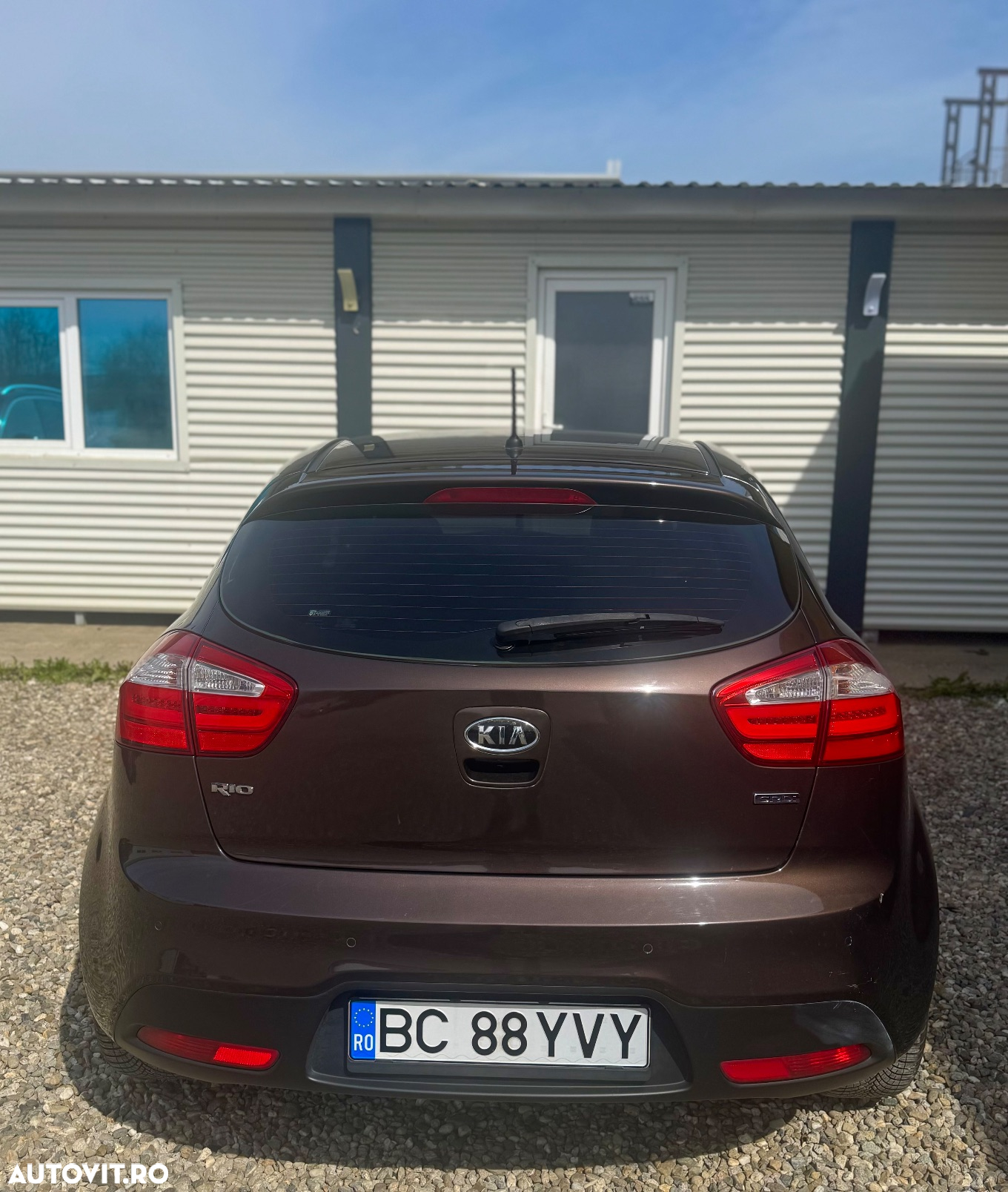 Kia Rio - 2