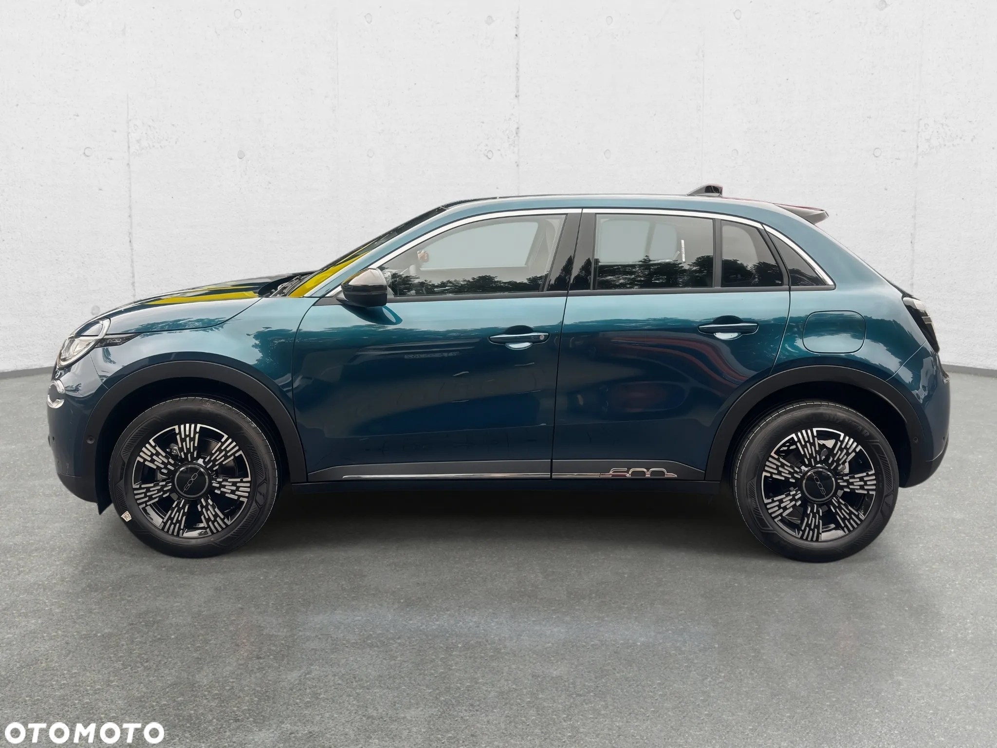 Fiat 600 1.2 Turbo Hybrid eDCT - 2