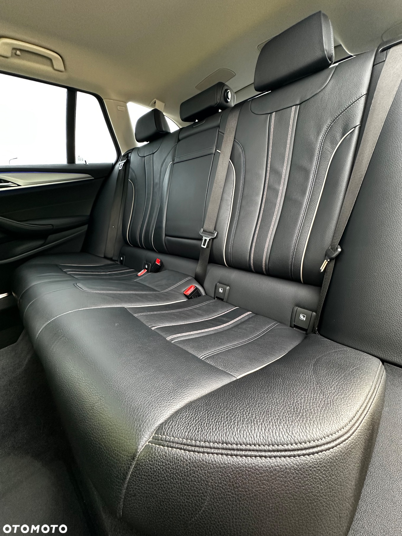 BMW Seria 5 520d Touring - 9