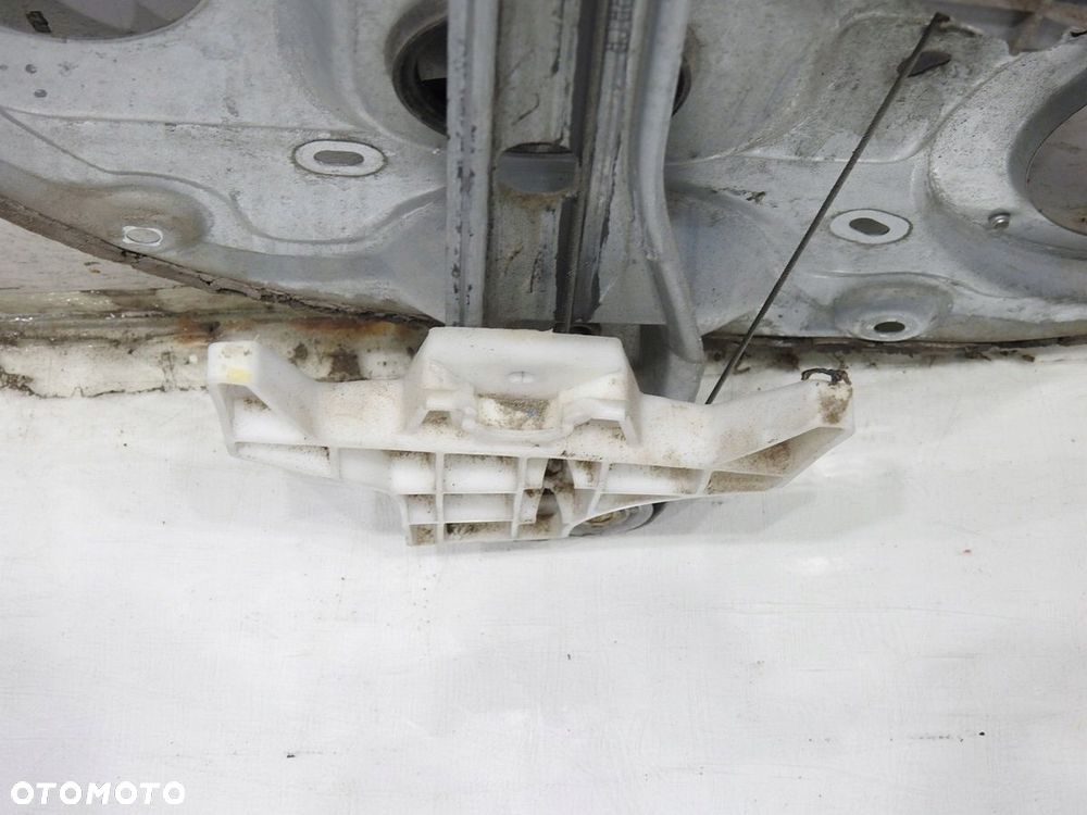 MECHANIZM PODNOŚNIK SZYBY PRAWY TYŁ SANTA FE II - 6