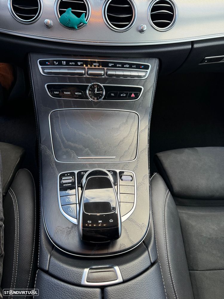 Mercedes-Benz E 220 d AMG - 18