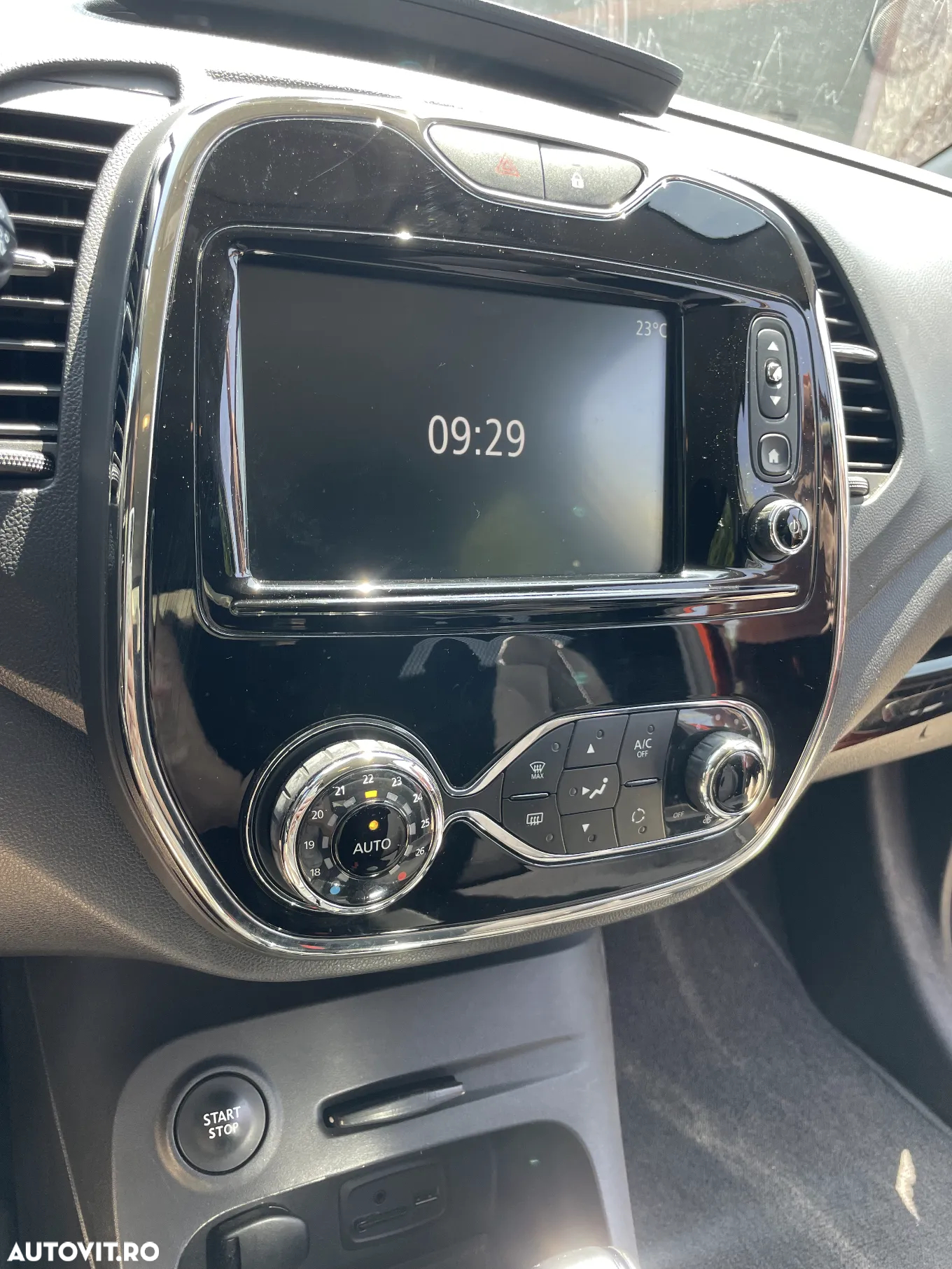 Renault Captur - 19