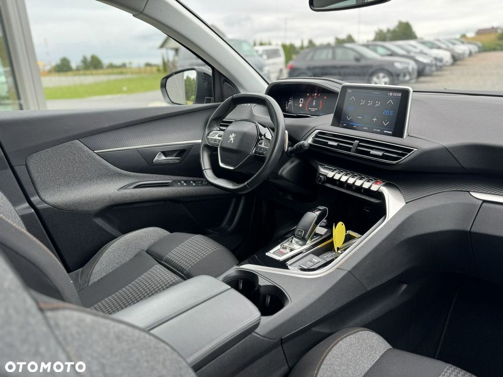 Peugeot 3008 - 17