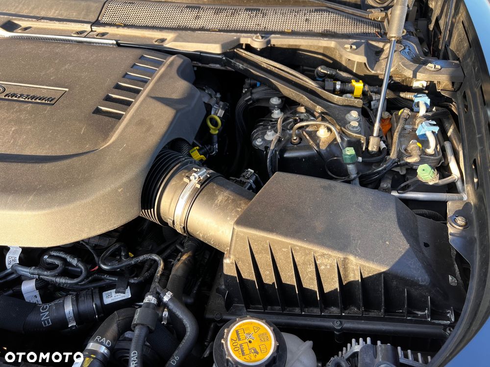 Land Rover Defender - 35