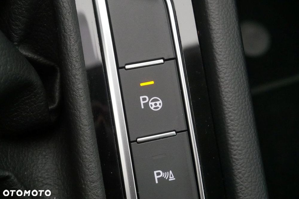 Volkswagen Passat Variant - 23
