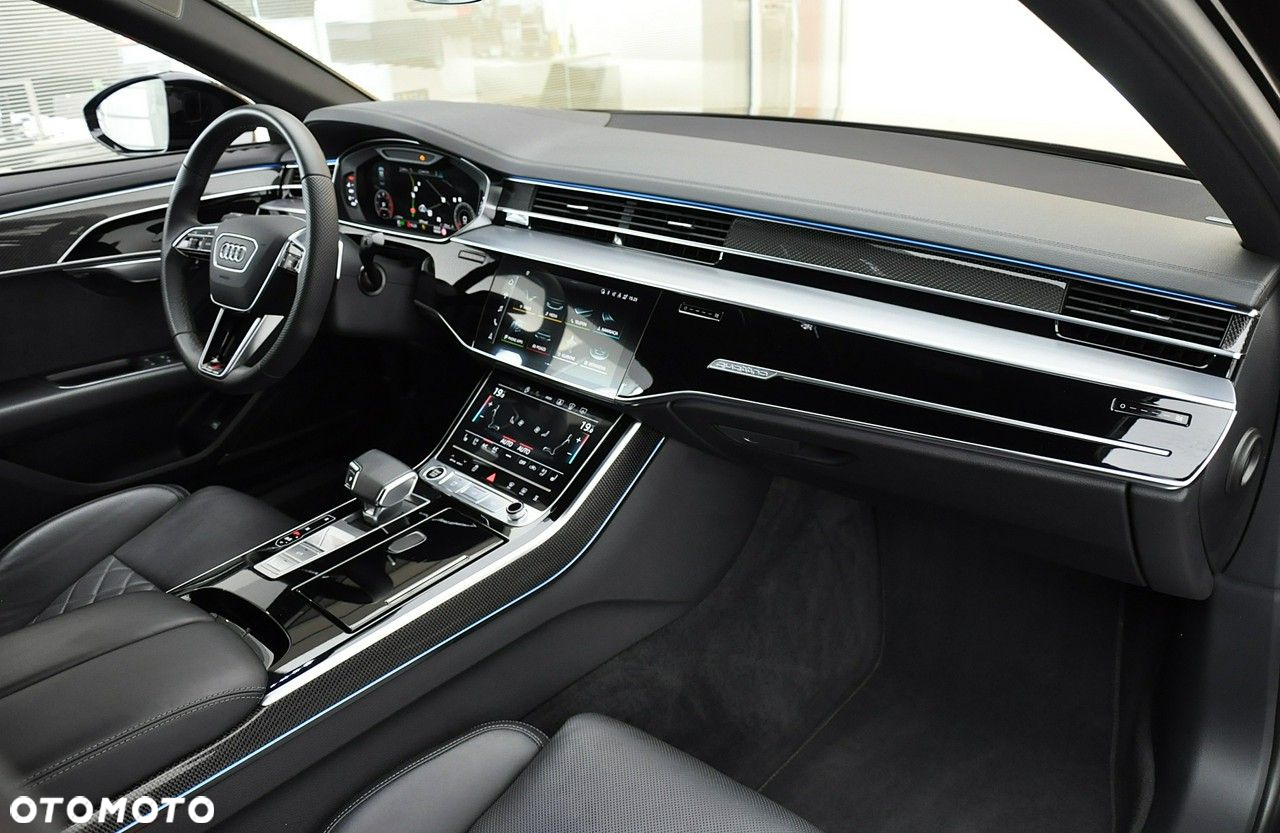 Audi A8 - 14