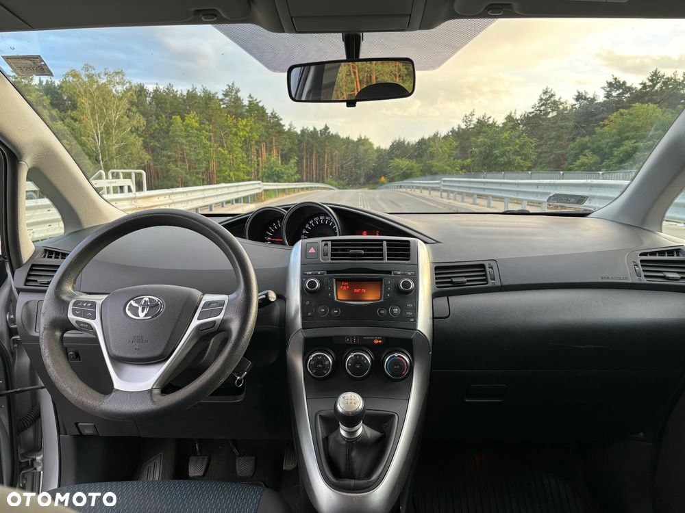 Toyota Verso 1.6 Active - 16