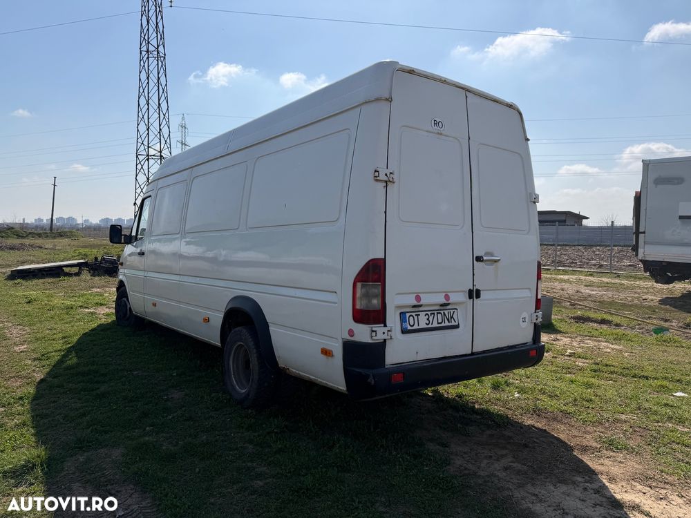 Mercedes-Benz Sprinter 413 - 4