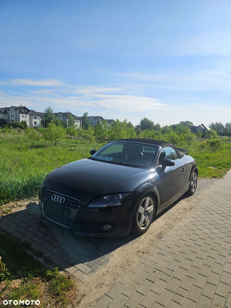 Audi TT Roadster - 1