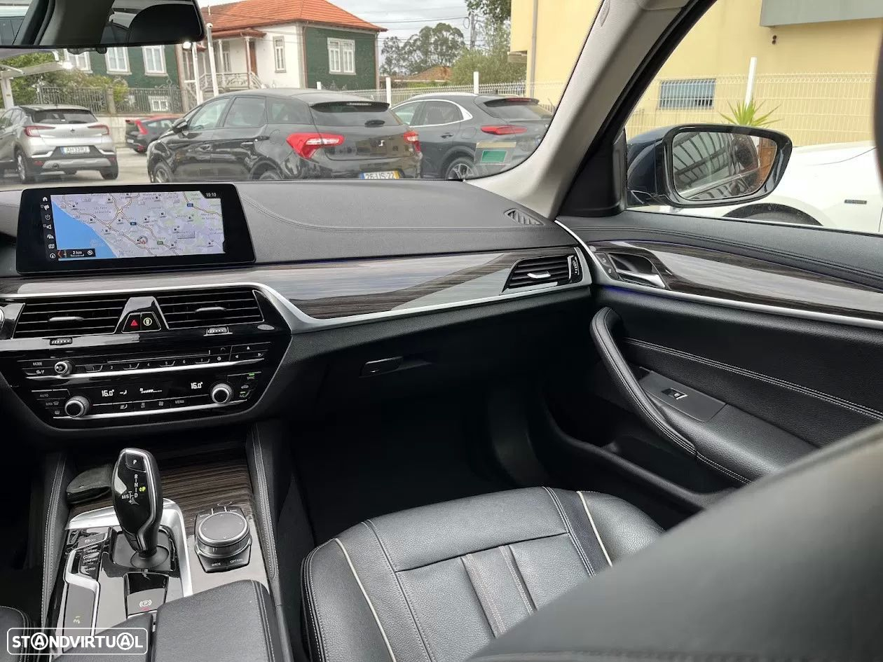 BMW 520 d Line Luxury Auto - 13