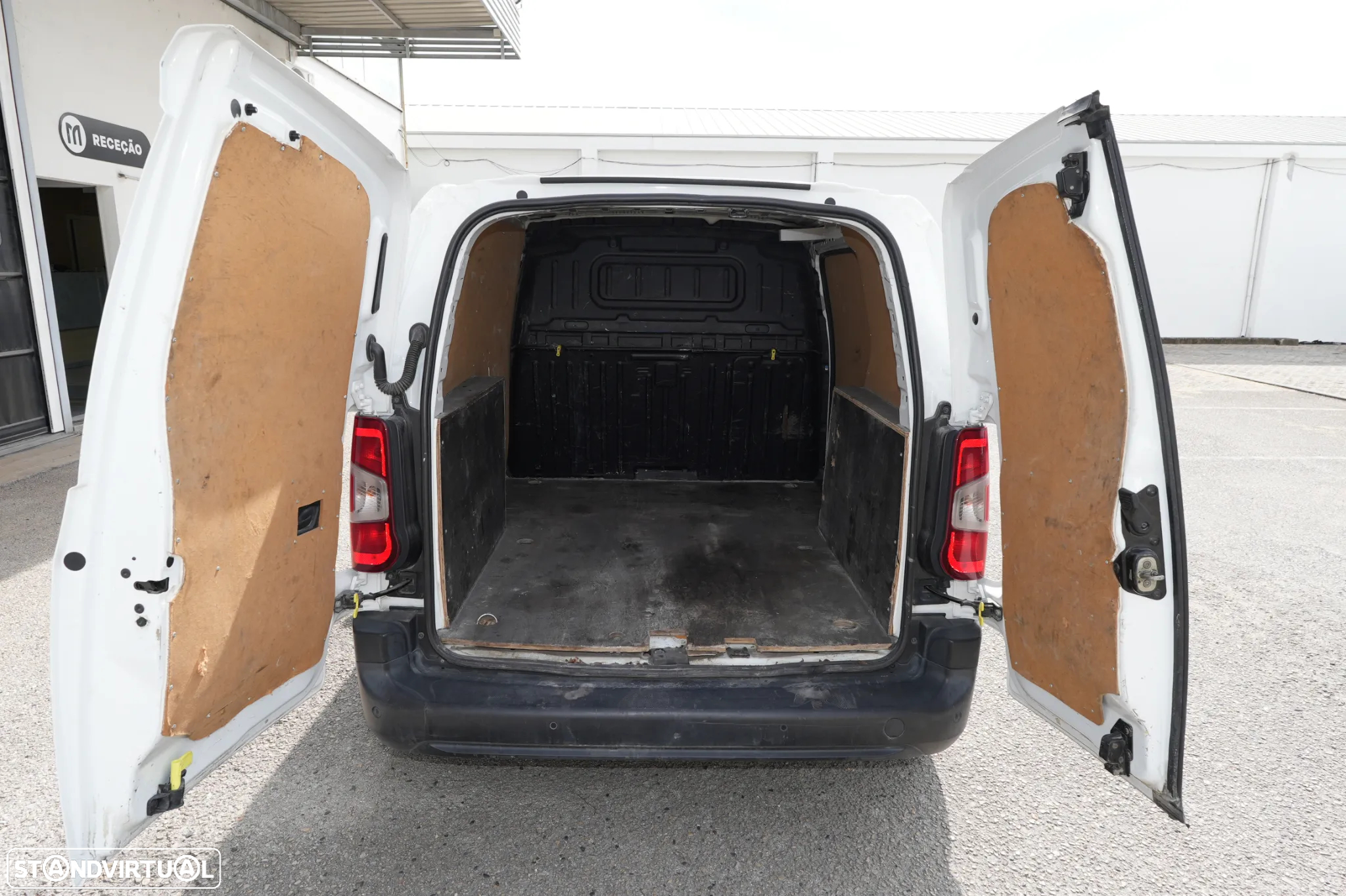 Opel Combo 1.5CDTI 102cv Ecrã Central - 6