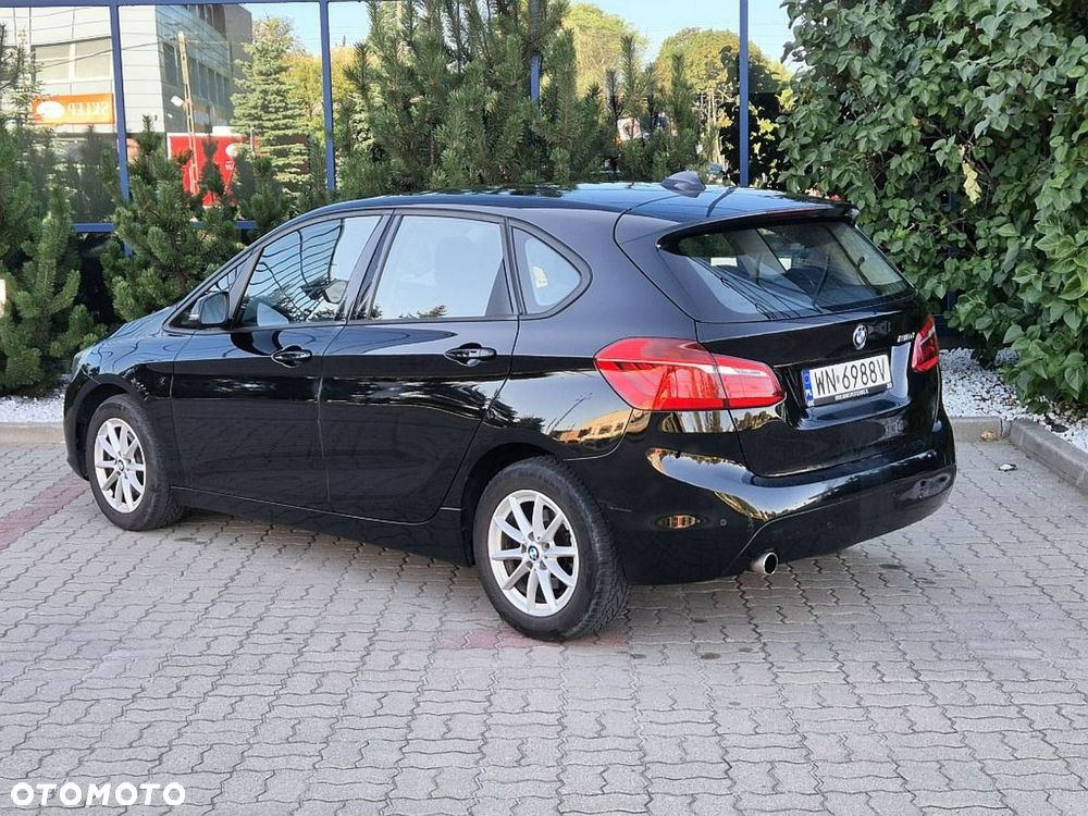 BMW Seria 2 216d - 3
