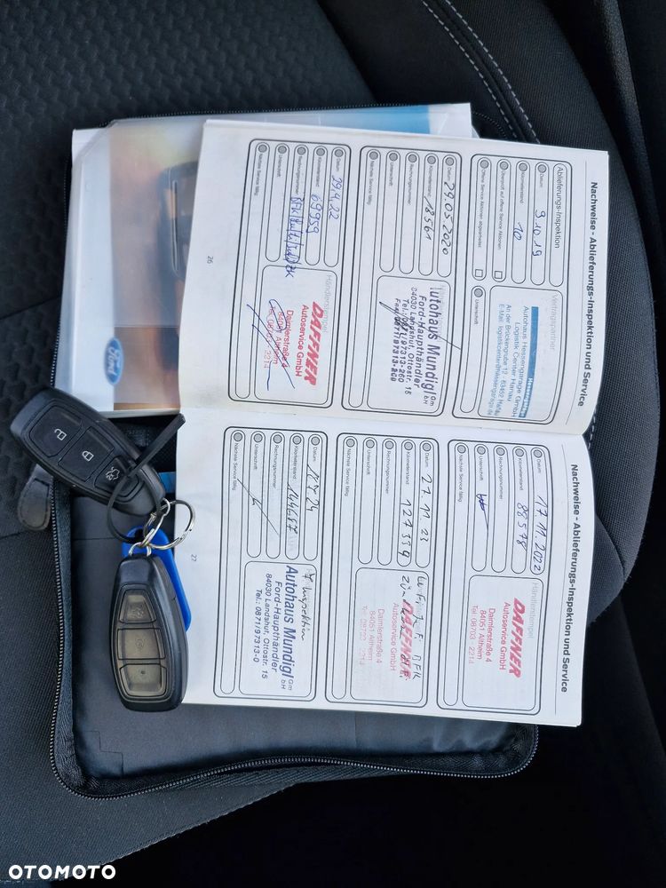 Ford Kuga - 40
