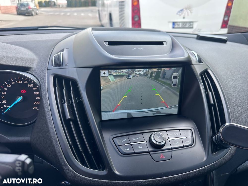 Ford Kuga 2.0 TDCi 4x4 Aut. ST-Line - 12