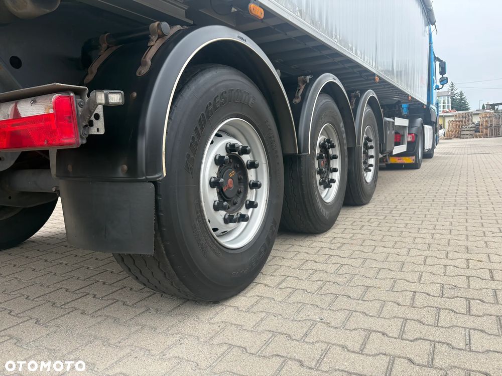 Mega 42m3 - 12