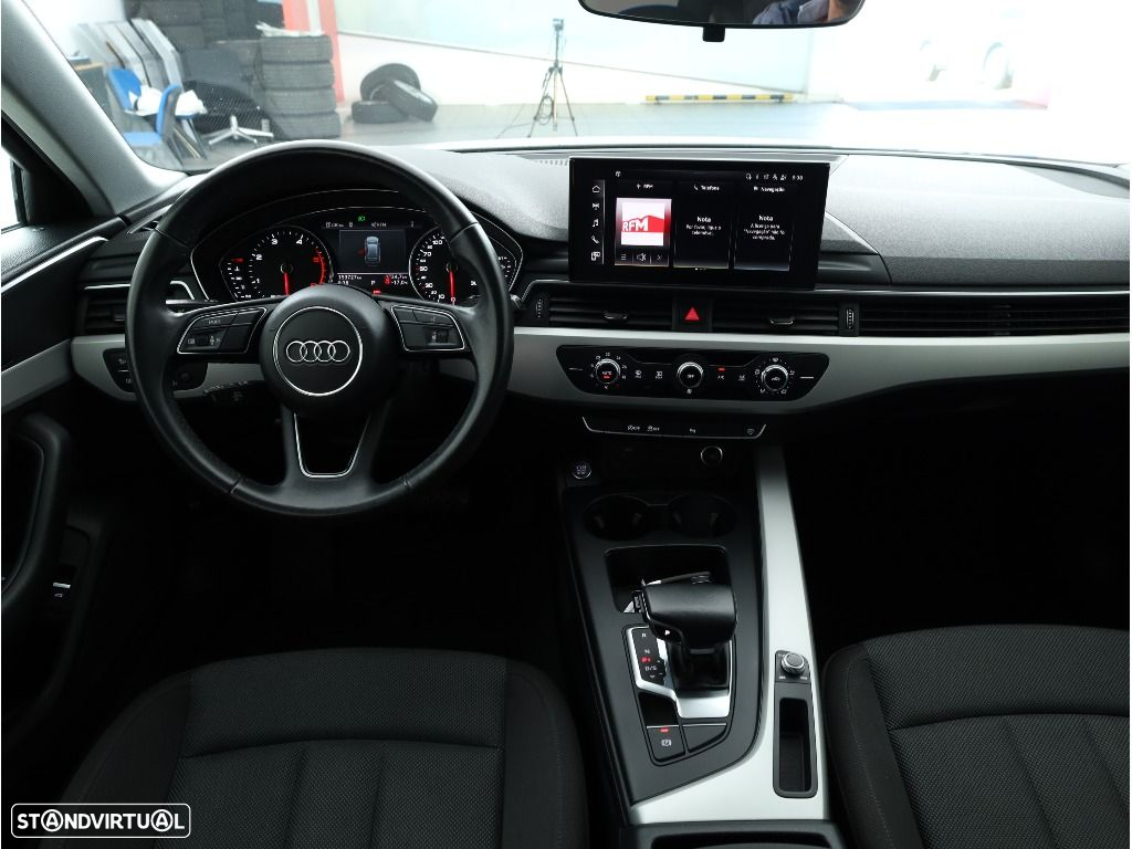 Audi A4 Avant 30 TDI Advanced S tronic - 31