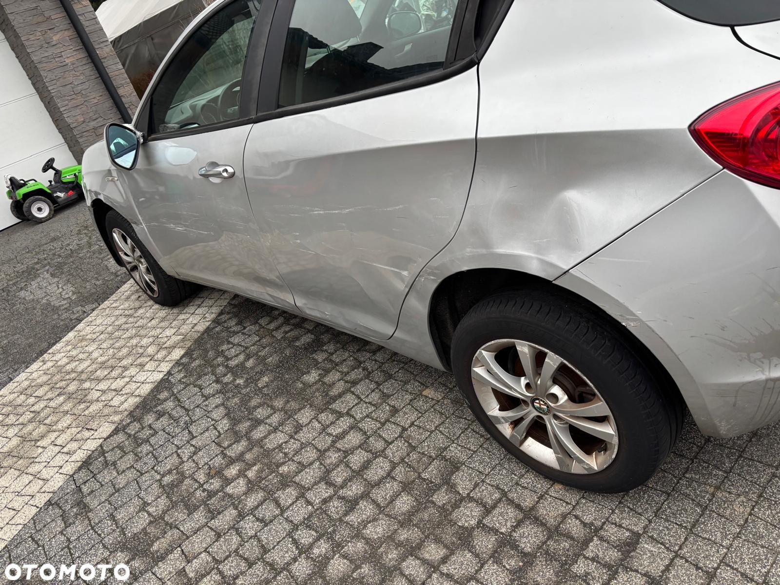 Alfa Romeo Giulietta 1.6 JTDM 16V Impression - 7