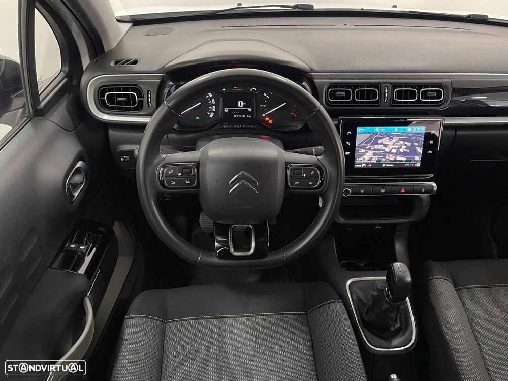 Citroën C3 1.2 PureTech Shine - 29