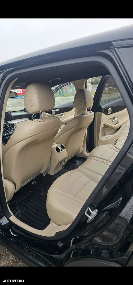 Mercedes-Benz GLC - 12